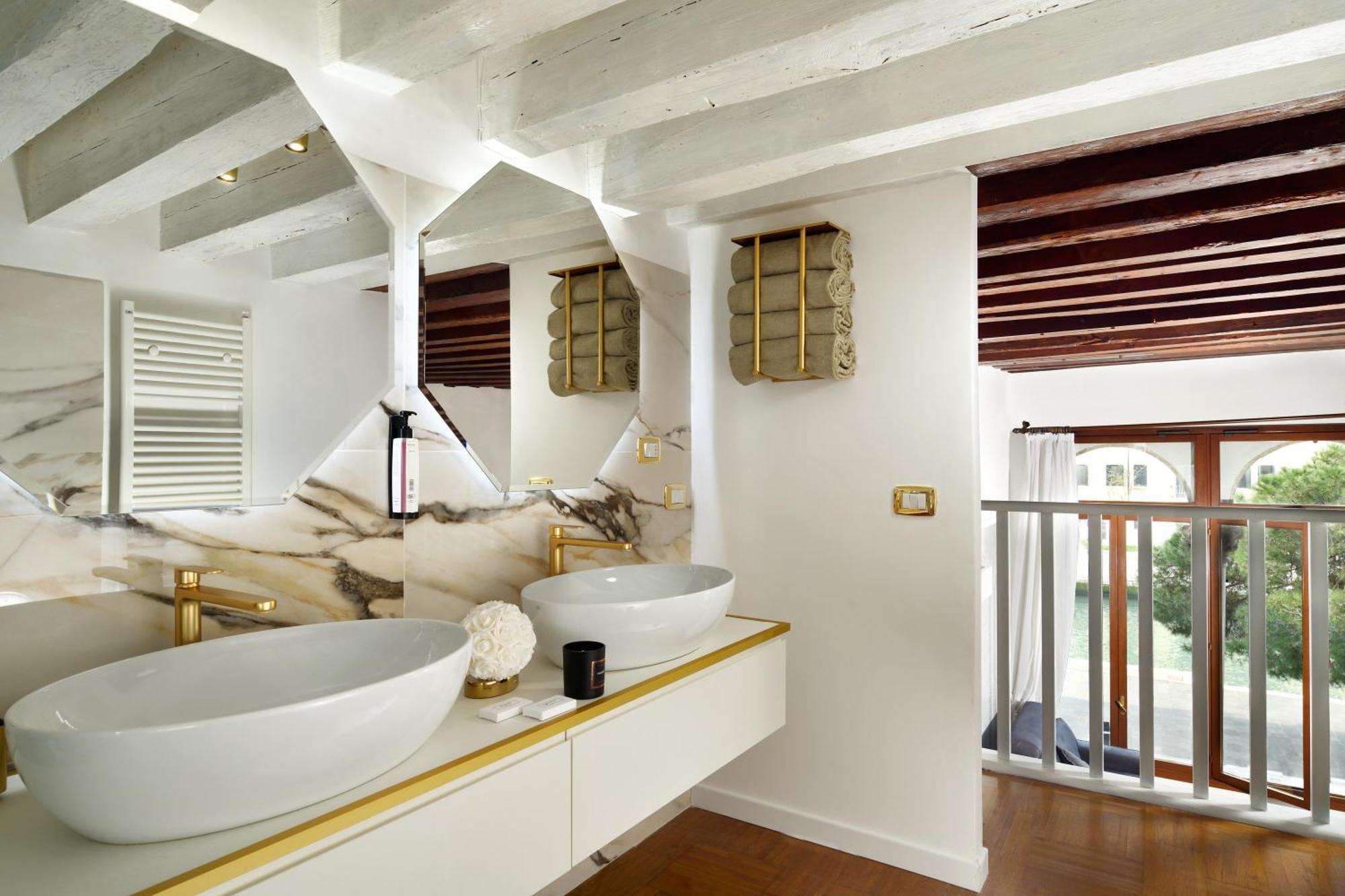 Apartament Swan Dolcevita Prestige - Canal View & Exclusive Experience *
